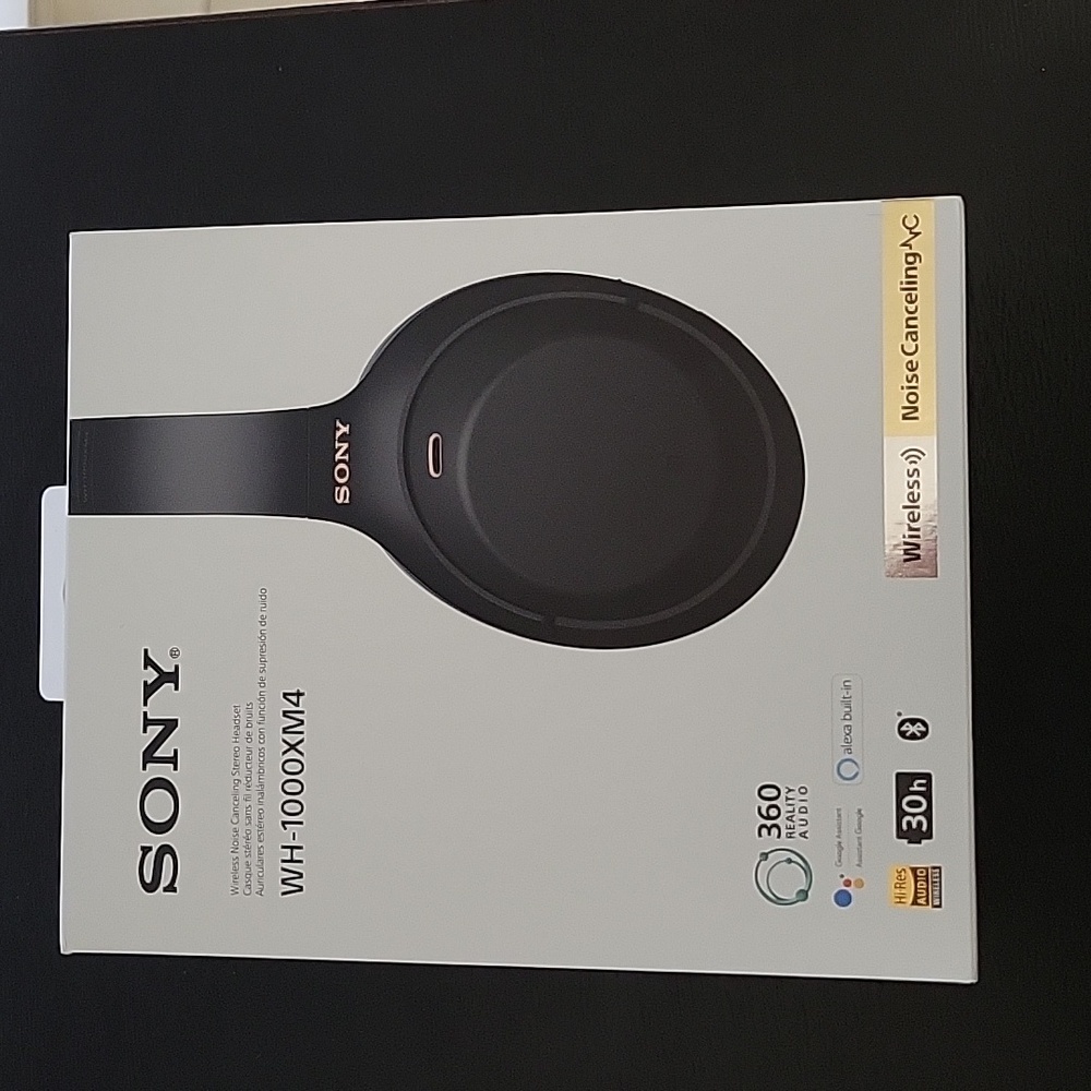 Sony XM-4 Over-Ear Headphones With Case - Black - Picture 4 of 4